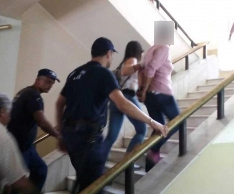 Κρήτη: Στον εισαγγελέα η γυναίκα που κατηγορείται για τη δολοφονία του ξαδέλφου της με ψαλίδι σε ξενοδοχείο!